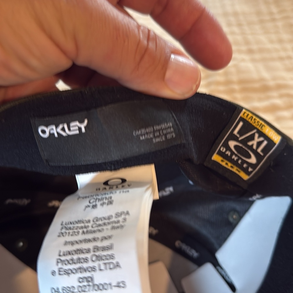 Oakley Dark Olive Flexfit Cap size L//XL  classic Low brand new range cap - Picture 5 of 5